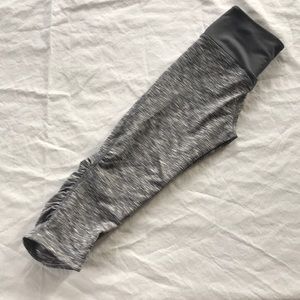 Adorable grey and white striped Capri leggings